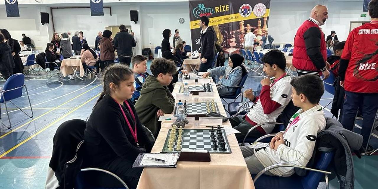 Kars’ta Satranç Sporuna Yoğun İlgi