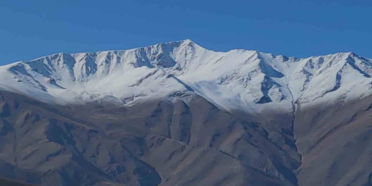 Artos Dağı’nın Zirvesi Beyaza Büründü