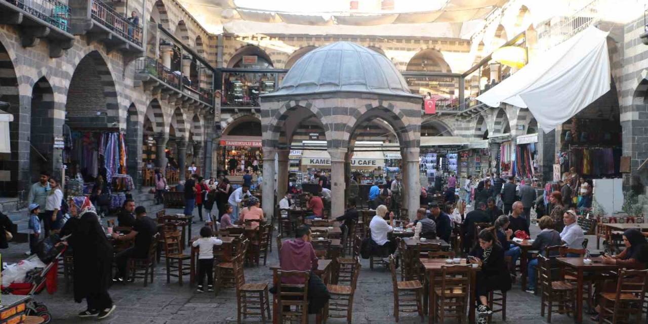Diyarbakır’ın Tarihi Hanları Yaklaşık 500 Yıldır Aralıksız Ticaret Merkezi Olarak Kullanılıyor