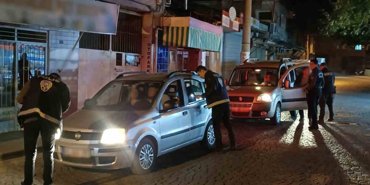 Akhisar’da ’güven Ve Huzur’ Uygulamasında 9 Kişi Yakalandı