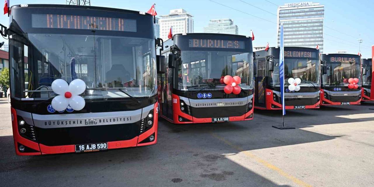 Bursa’da Ulaşım Filosu Gençleşerek Büyüyor