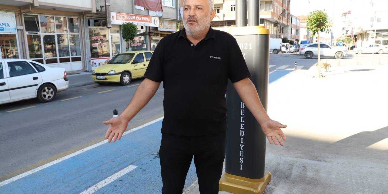 Esnaf Talebini Dile Getirdi, Belediye Dikkate Almadı: Çift Yönlü Bisiklet Yolu Mağdur Etti