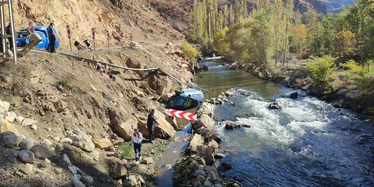 Artvin-Erzurum Yolunda Feci Kaza