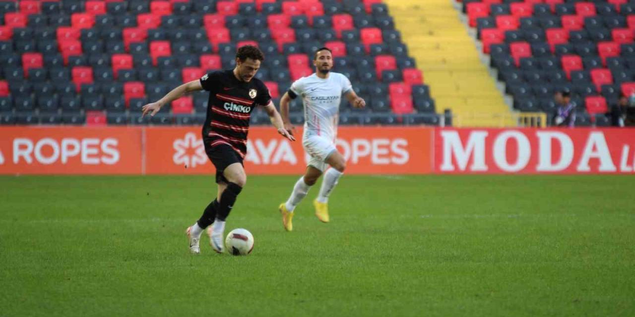 Trendyol Süper Lig: Gaziantep Fk: 0 - Antalyaspor: 0 (İlk Yarı)