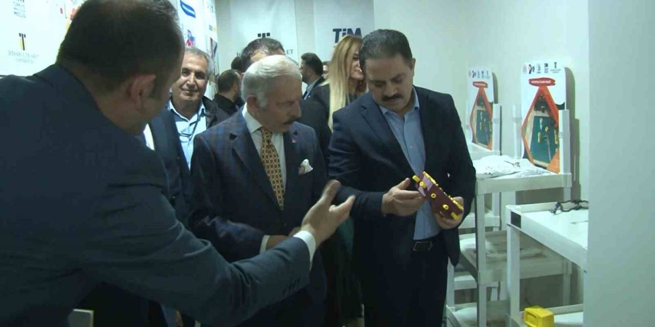 Bayrampaşa Tasarım Merkezi Öğrencilerin Yoğun İlgisiyle Açıldı