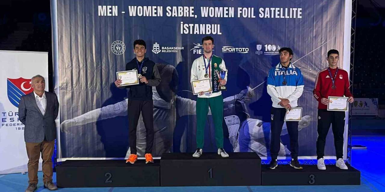 Eskrimci Furkan Yaman, İstanbul’da Bronz Madalya Kazandı