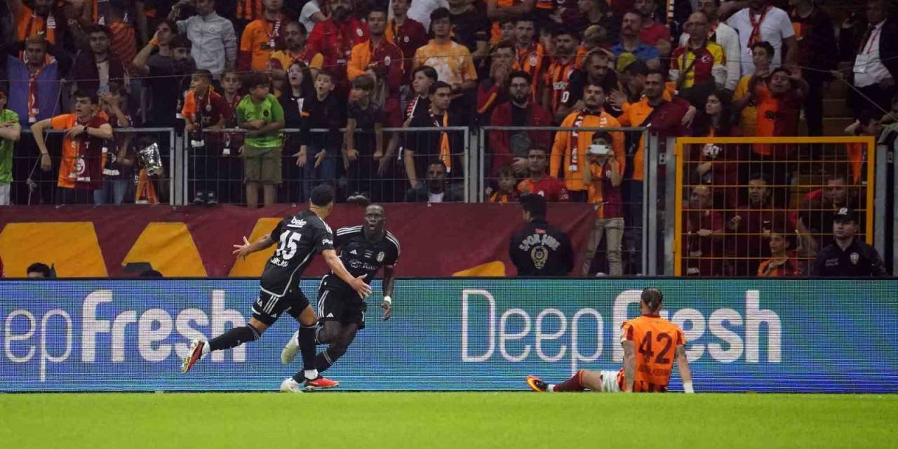 Chamberlain, İlk Derbisinde Golle Tanıştı