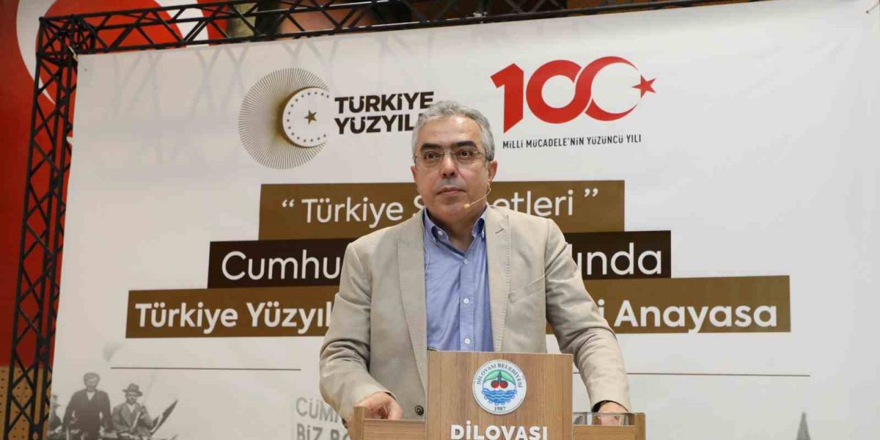 Cumhurbaşkanı Başdanışmanı Uçum, Yeni Anayasayı Anlattı