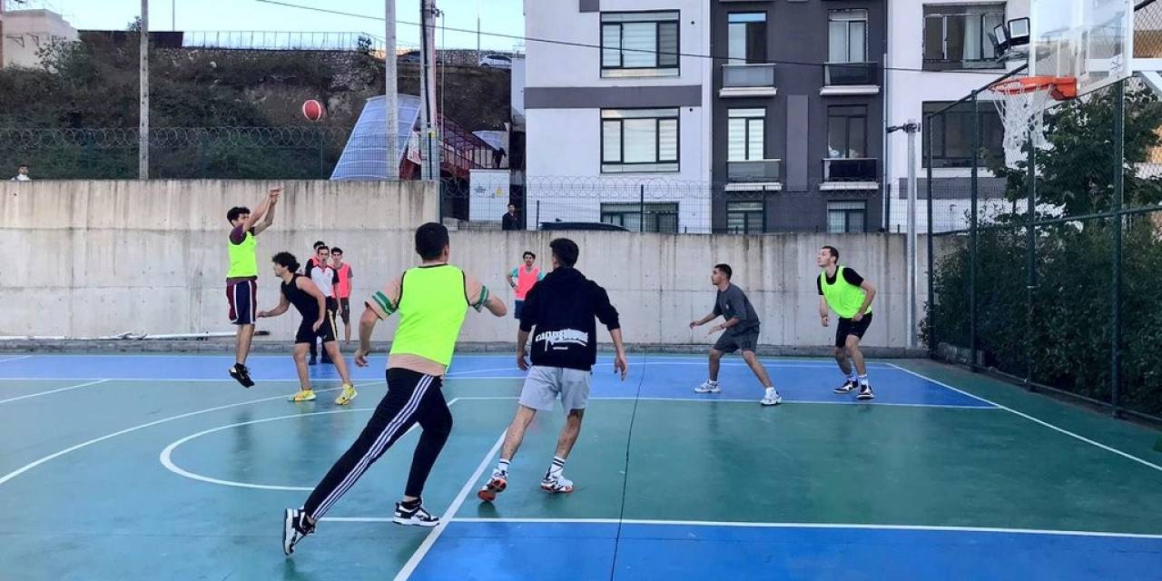 Şampiyon Aliye Izzetbegoviç Yurdu