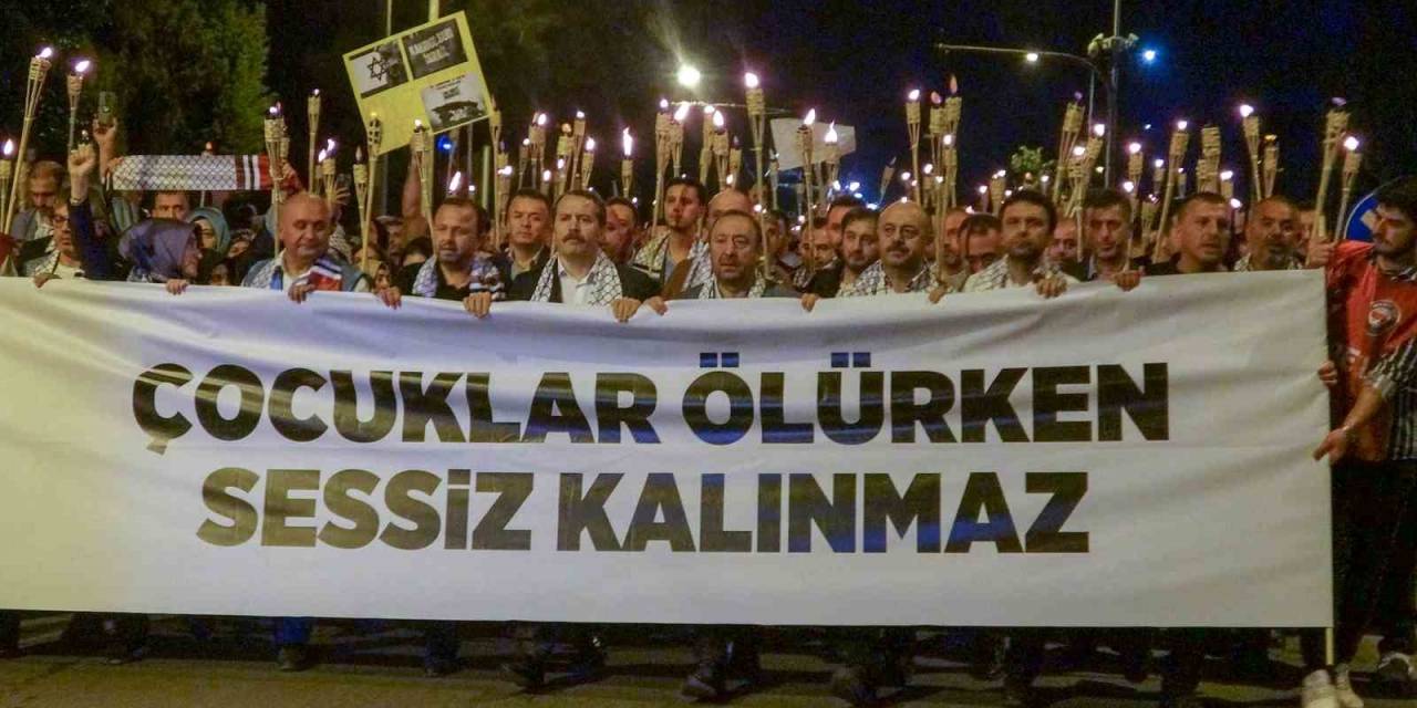 Antalya’da Binlerce Kişinin Katılımıyla Filistin’e Destek Yürüyüşü