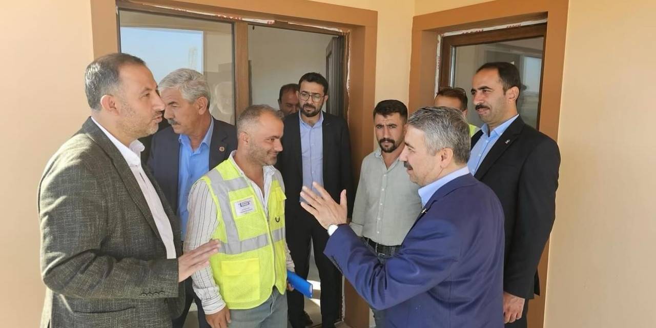 Milletvekili Alkayış Ve İl Başkanı Bulucu, Köy Evlerini İnceledi