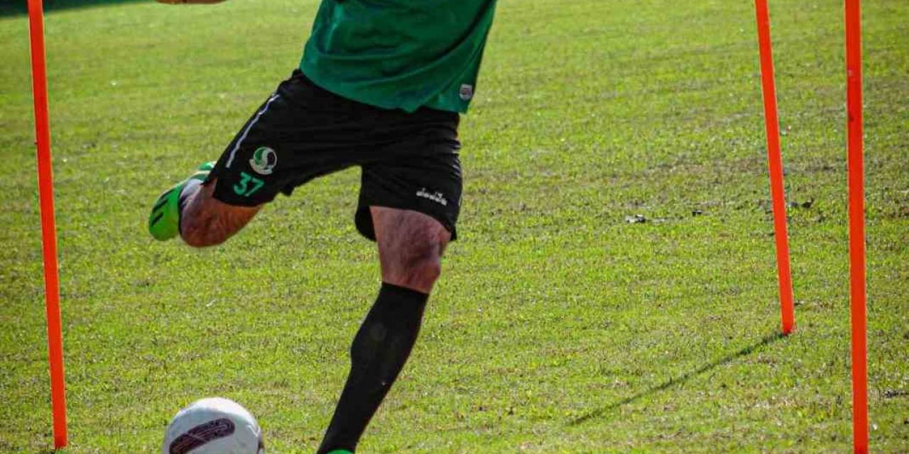 Sakaryaspor, Altay Mesaisine Başladı