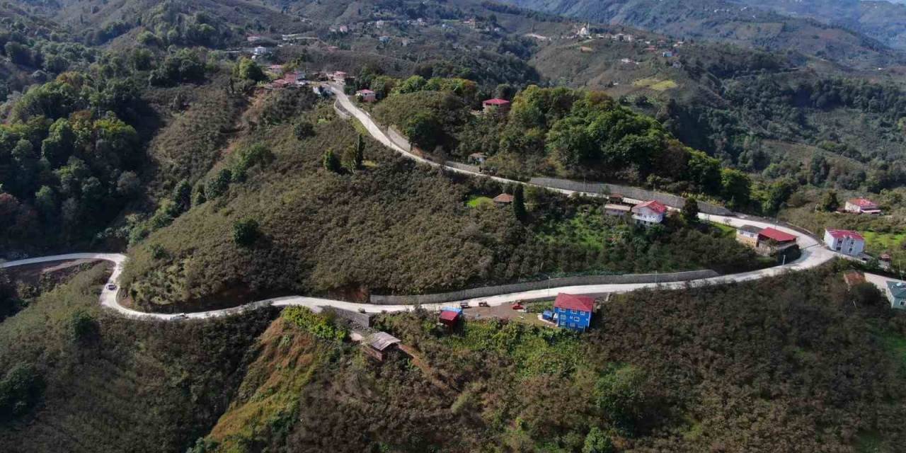 Başkan Demir: “Standardı Yüksek Ve Daha Konforlu Yollar İçin Sürekli Çalışıyoruz”