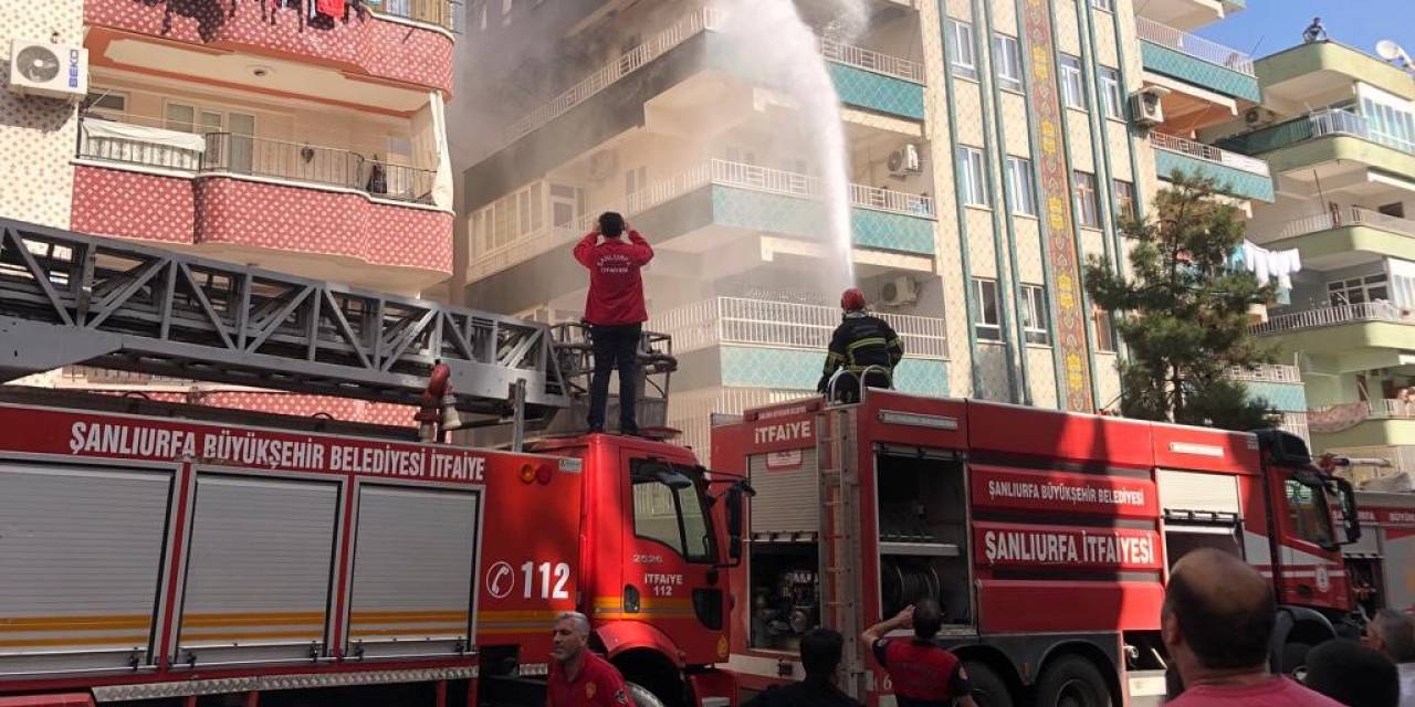 Şanlıurfa’da Korkutan Yangın: 3 Kişi Dumandan Etkilendi