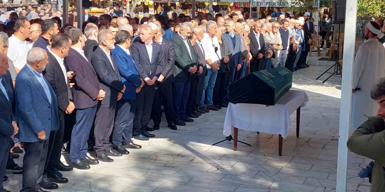 Necip Fazıl Kısakürek’in Oğlu Mehmed Kısakürek Son Yolculuğuna Uğurlandı