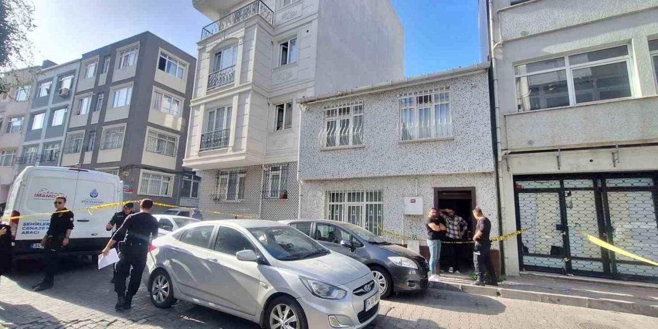 Fatih’te Tartıştığı Arkadaşını Öldürüp, Teslim Oldu