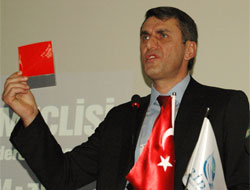 Ekşi'den Kırmızı Kart