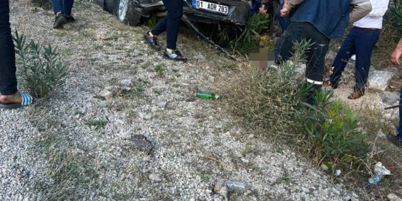 Adana’da Otomobil Şarampole Devrildi: 3 Yaralı