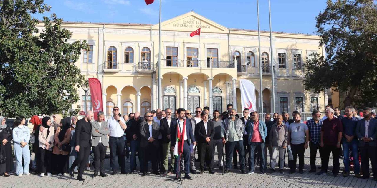 İzmir’de Yeniden Refah Partisi’nden İsrail’e Tepki