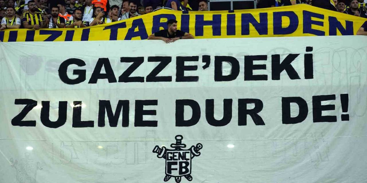 Fenerbahçe Tribünlerinden Filistin’e Destek