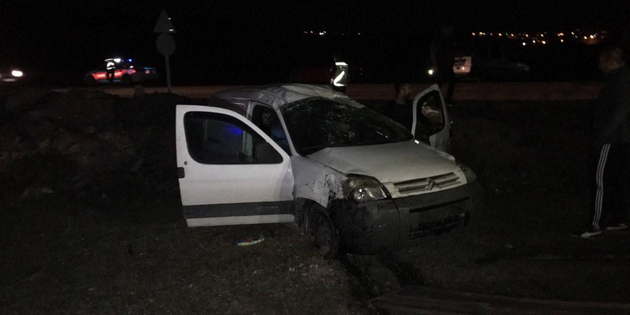 Kocaeli’nde Kontrolden Çıkan Araç Şarampole Uçtu