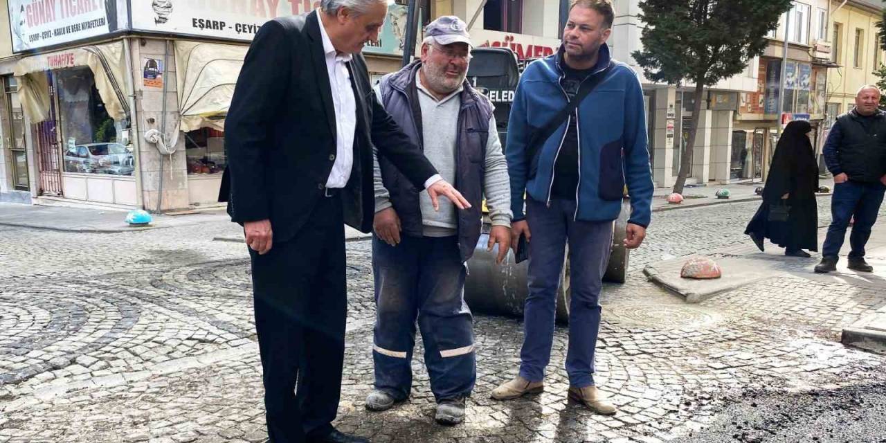 Başkan Bakkalcıoğlu Asfaltlama Çalışmalarına Katıldı