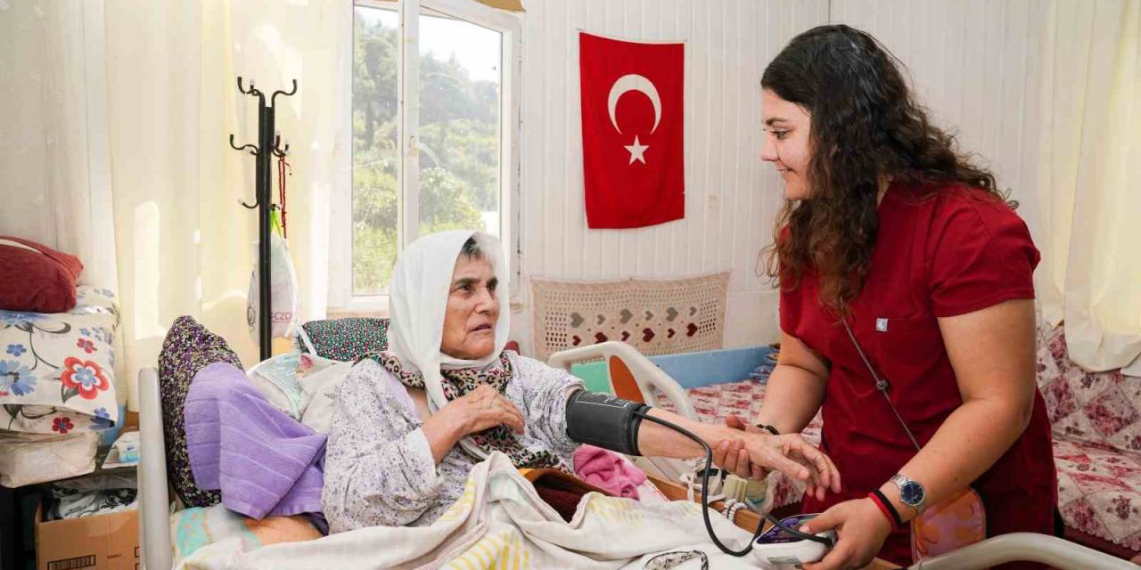 Finike Belediyesi’nin,’yalnız Değilsin’ Projesi İle Kimse Yalnız Değil