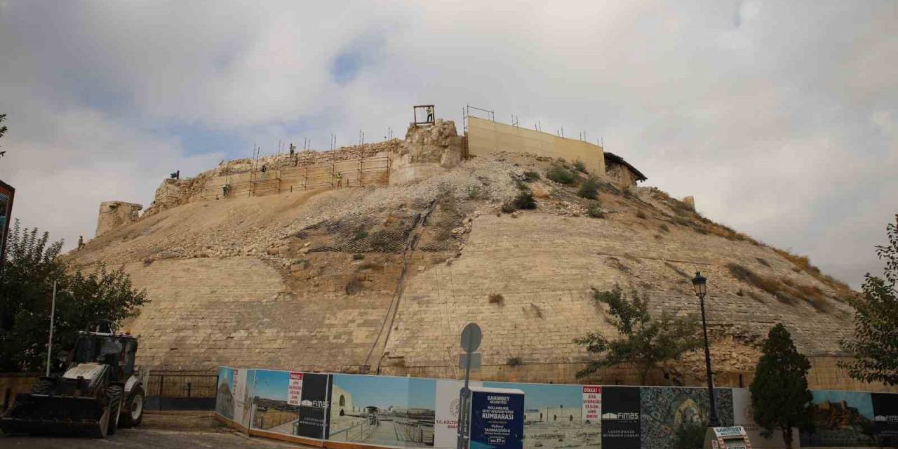 Gaziantep Kalesi’nde Restorasyon Çalışmaları Devam Ediyor