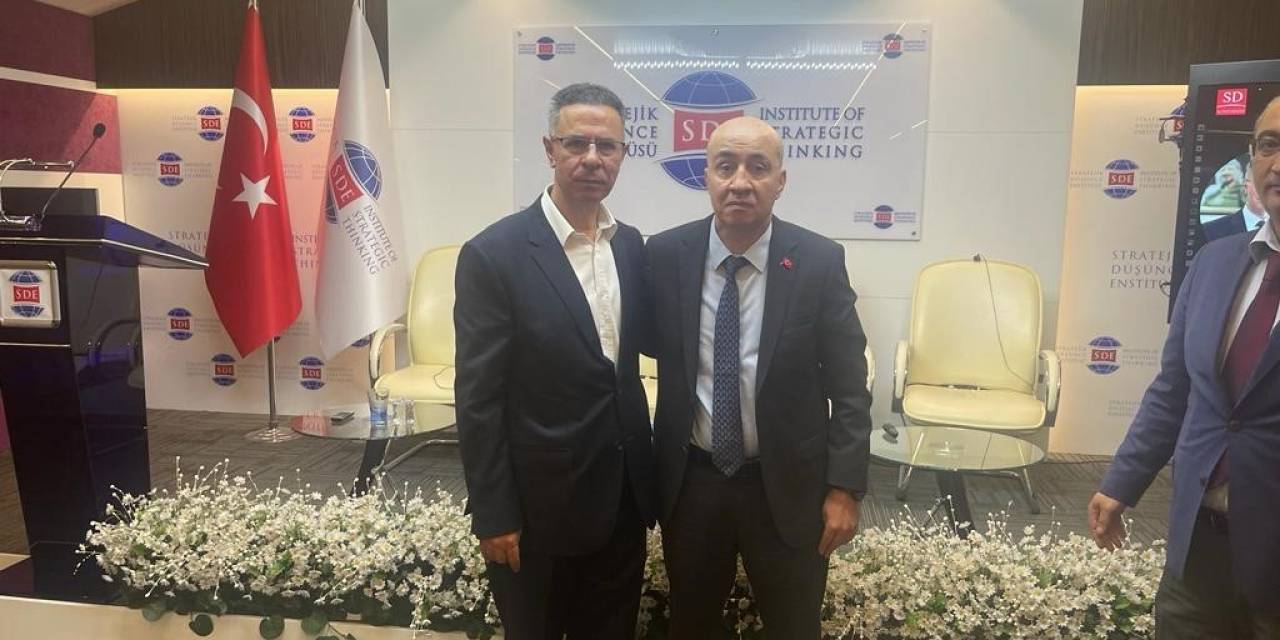 Cumhurbaşkanı Başdanışmanı Aslan, Filistin Büyükelçisi Mustafa İle Bir Araya Geldi