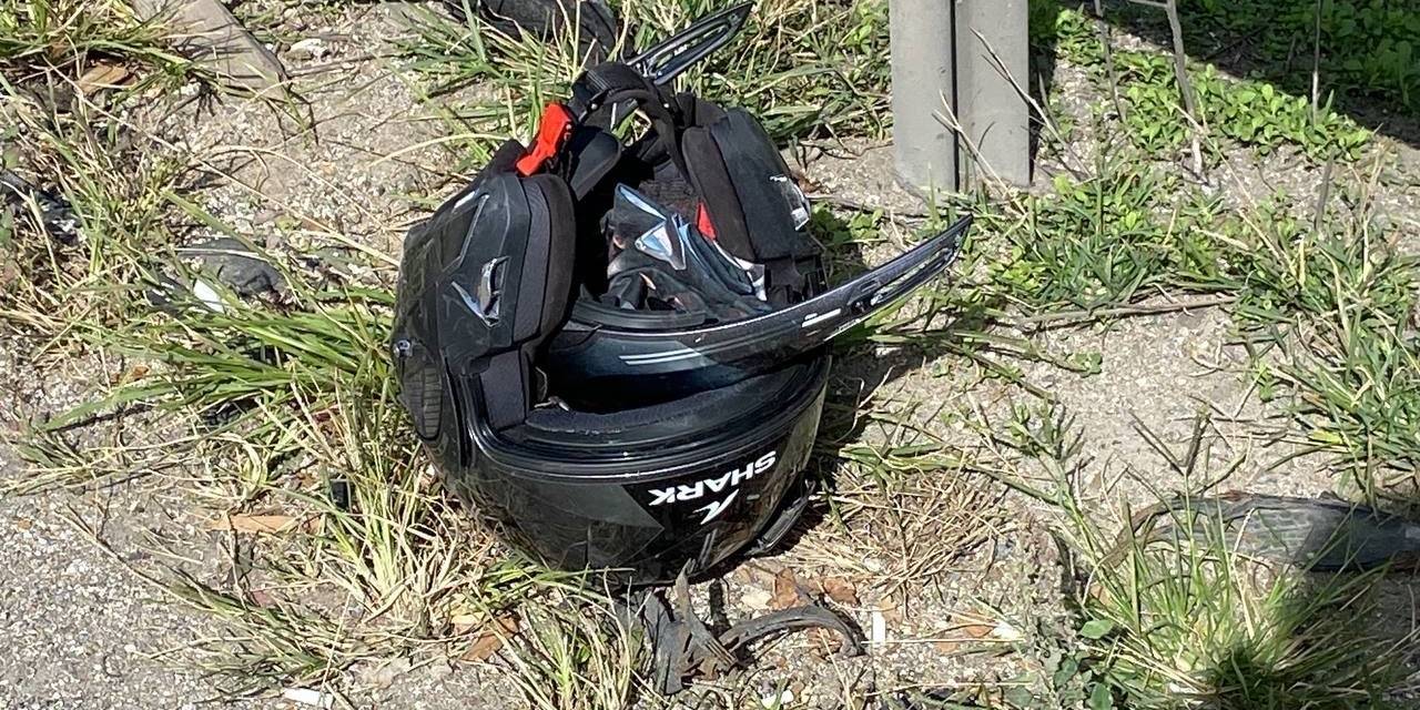 Tem’de Sürücü Ve Yolcu Yola Savruldu, Motosiklet Metrelerce Sürüklendi