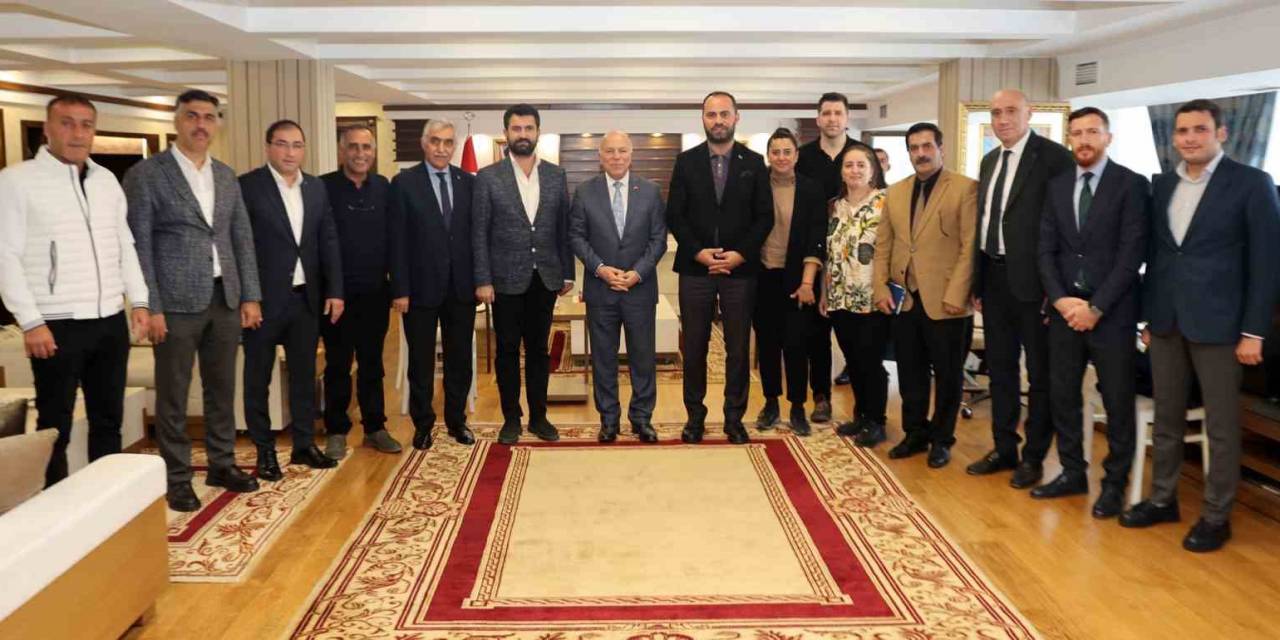 Başkan Sekmen: “20. İşitme Engelliler Kış Oyunları Erzurum’da Yapılacak”