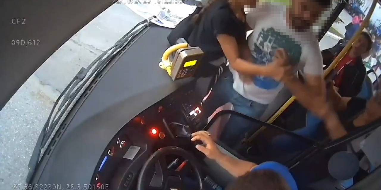 Böyle Öfke Görülmedi, Yolcu Sayısı Fazla Diye Otobüs Şoförünü Tokatladı