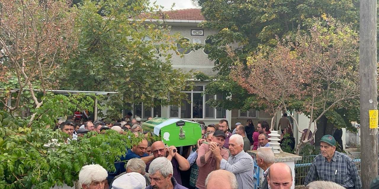 Kalp Krizi Sonucu Vefat Eden Köy Muhtarı Toprağa Verildi