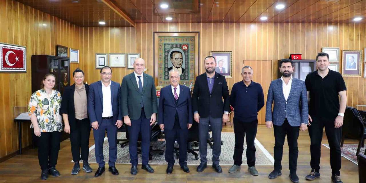 Tiesf Başkanı Kerim Vural’dan Rektör Çomaklı’ya Ziyaret