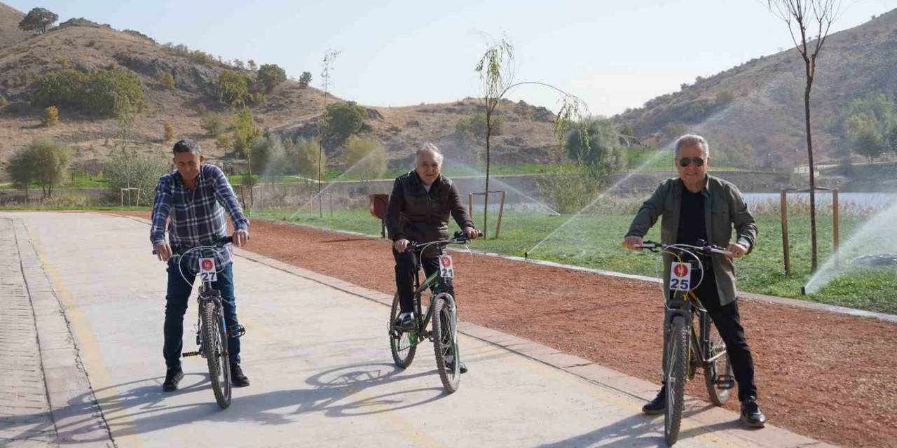 Huzurevi Sakinleri Kösrelik Mesire Alanında Piknik Keyfi Yaptı