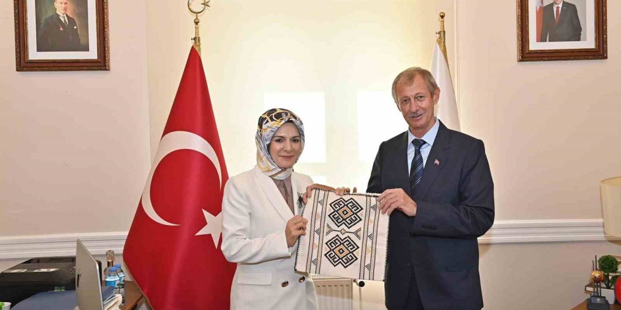 Bakan Göktaş, Kamu Yararın Olan Projelere Katkı Sözü Verdi