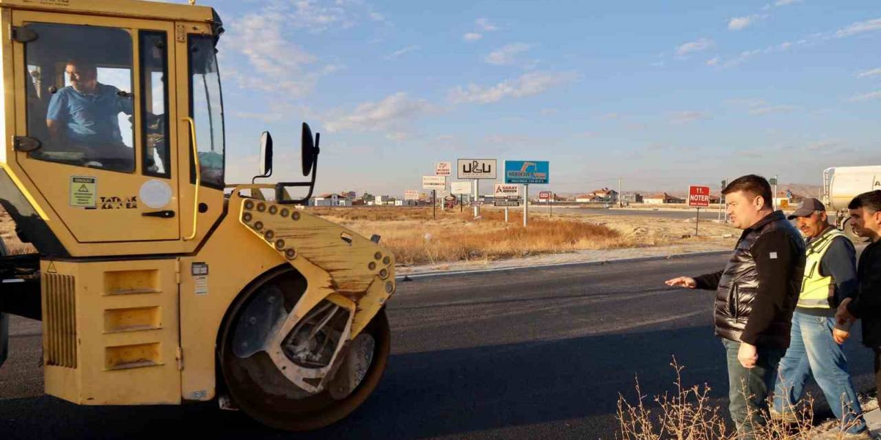Aksaray’da Yeni Sanayi Sitesi Ana Caddeleri Sıcak Asfaltla Kaplanıyor