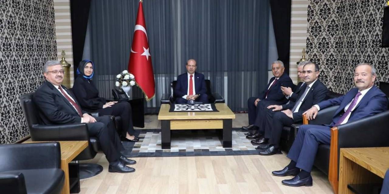 Cumhurbaşkanı Tatar’dan, Başkan Zeybek’e Ziyaret