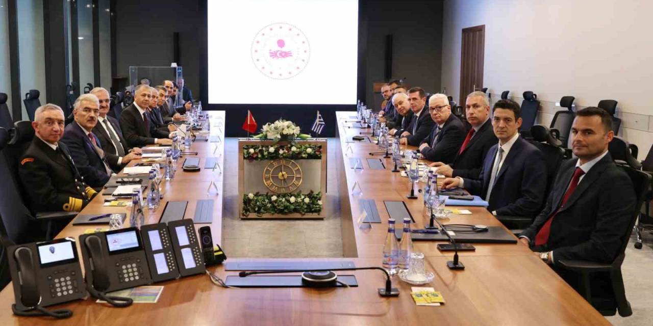 İçişleri Bakanı Yerlikaya, Yunanistan Göç Ve İltica Bakanı Kairidis İle Görüştü