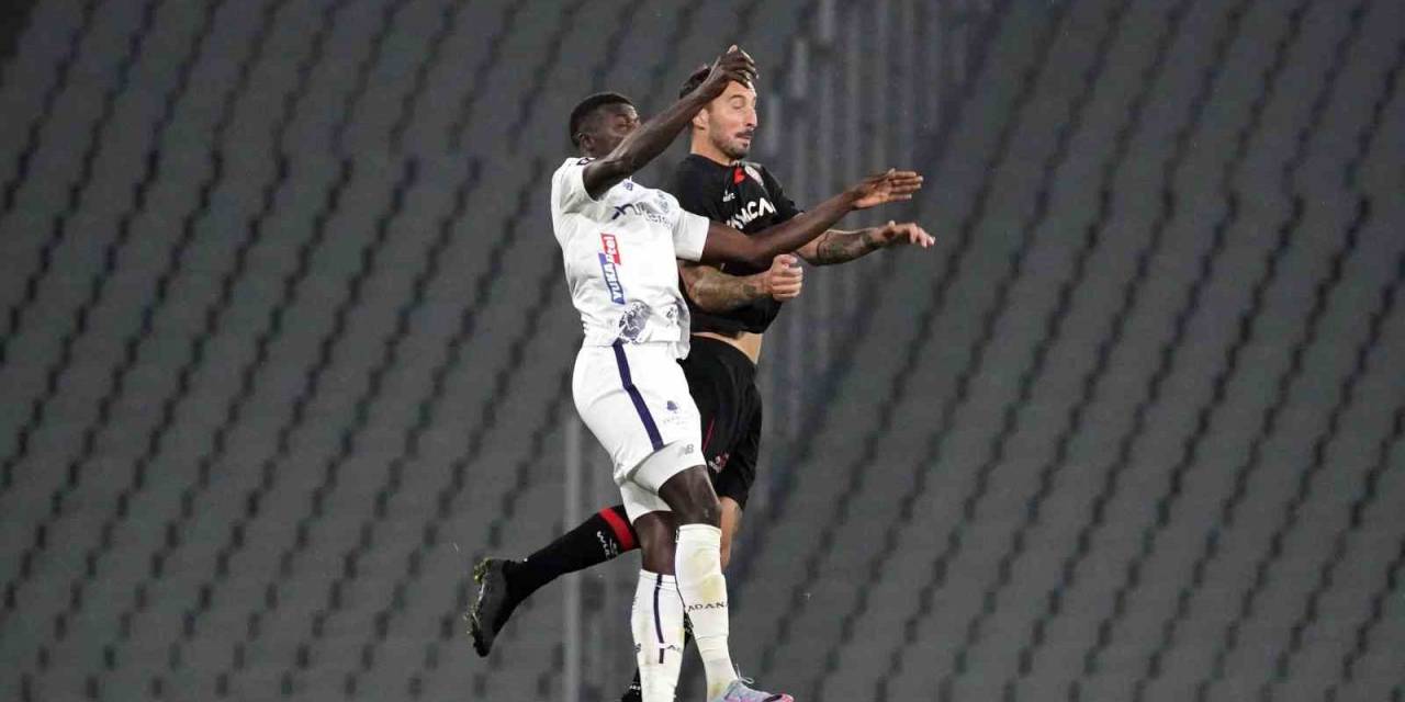 Trendyol Süper Lig: Fatih Karagümrük: 2 - Adana Demirspor: 0 (Maç Sonucu)