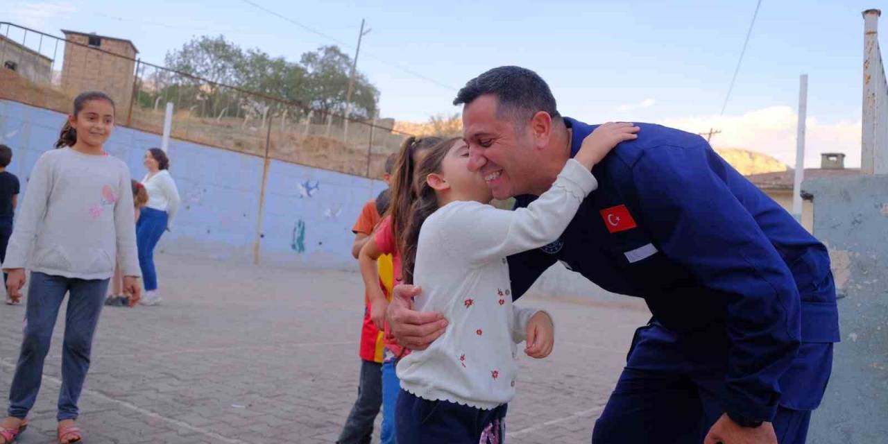 Msb Askeri Fabrikalar Genel Müdürlüğü Personelleri, Şırnak’ta Bakım Ve Onarım Çalışmaları Yapıyor