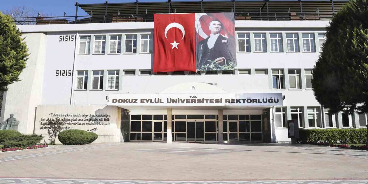 Deü Öğrencileri Cumhuriyet İçin Yürüyecek