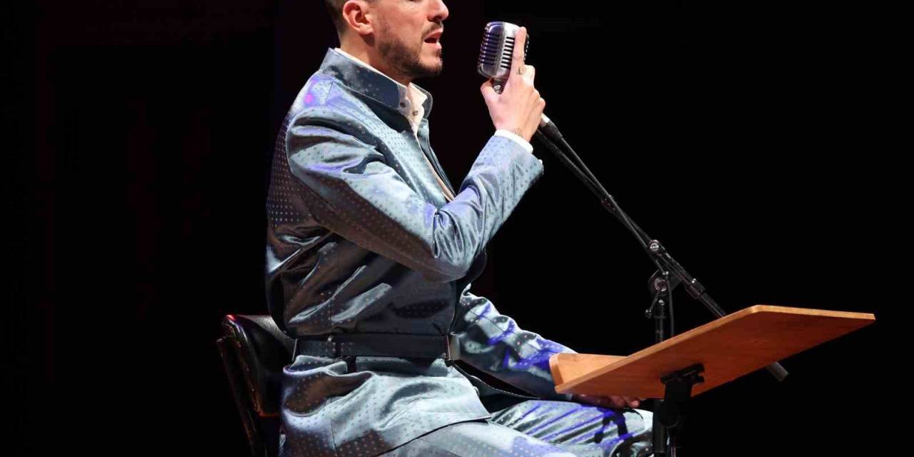 Cem Adrian, Şarkılarını 2 Kasım’da Seslendirecek