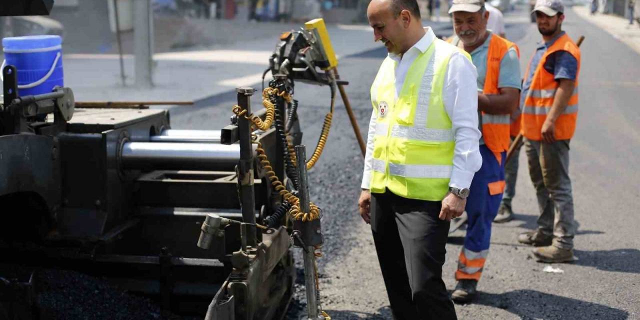 Altınova’da Alt Ve Üst Yapı Çalışmaları Devam Ediyor