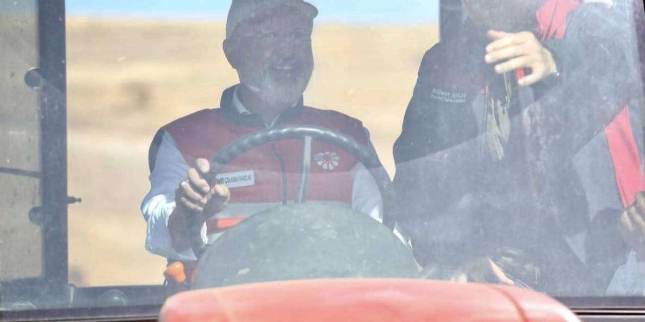 Başkan Çolakbayrakdar: “Türkiye Yüzyılı’nda Çiftçilerimizi Geleceğe Taşıyacak Projeler Üretiyoruz”