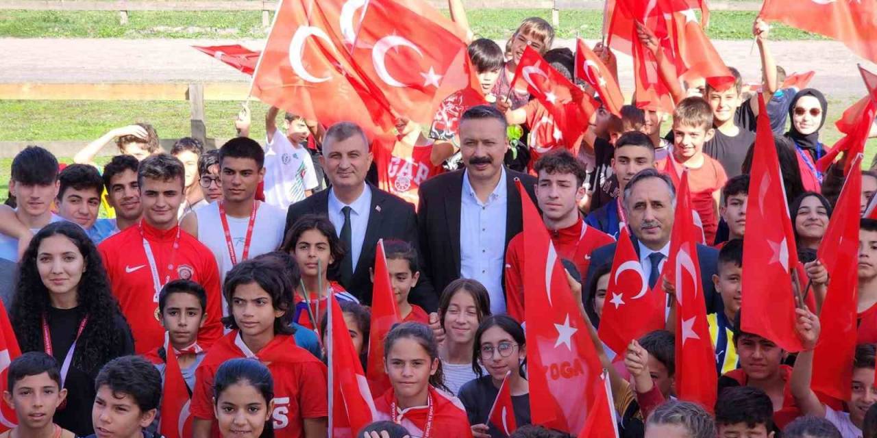 Öğrencilerin 100. Yıl Koşusu Heyecanlı Anlara Sahne Oldu