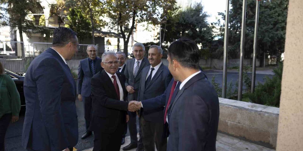 Başkan Büyükkılıç: “Ptt Haberleşme Ve İletişimde Çok Önemli Görevler Yerine Getiriyor”