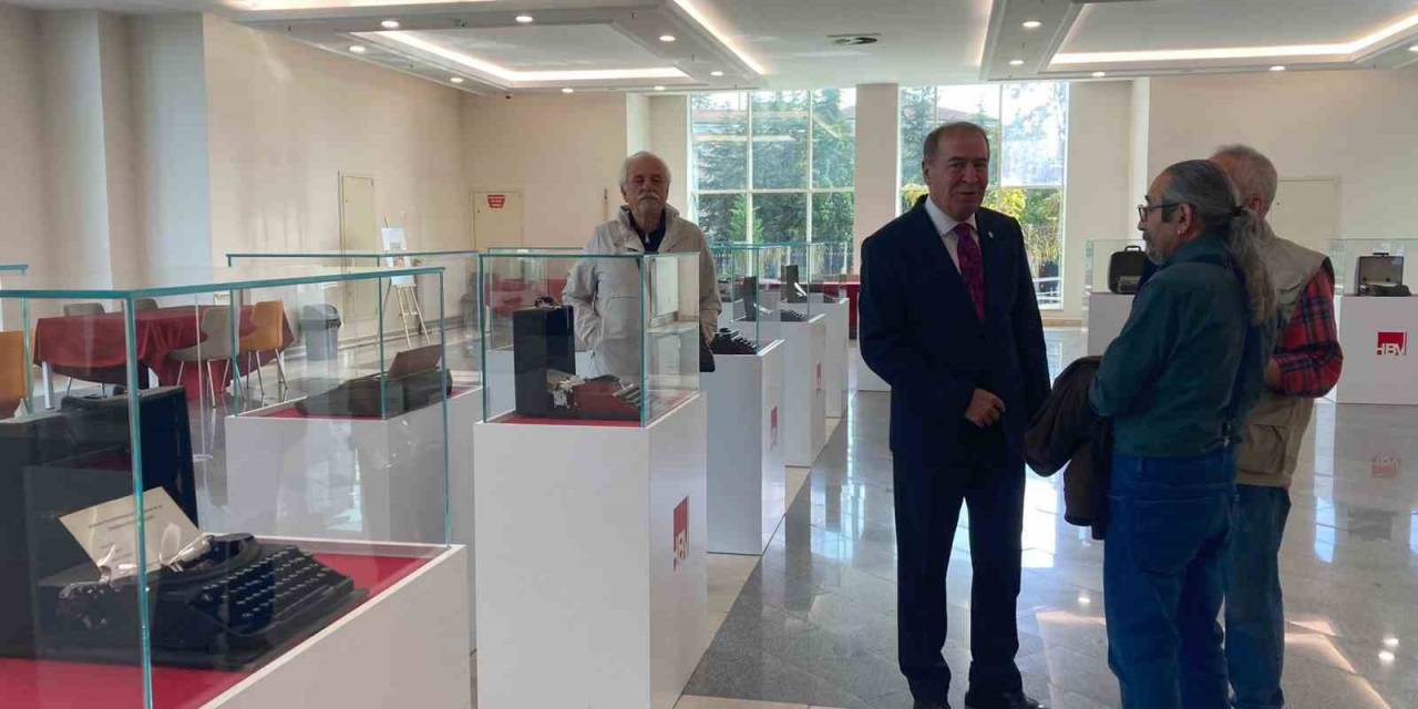 Hacı Bayramı Veli Üniversitesinde “Daktilo Sergisi” Açıldı