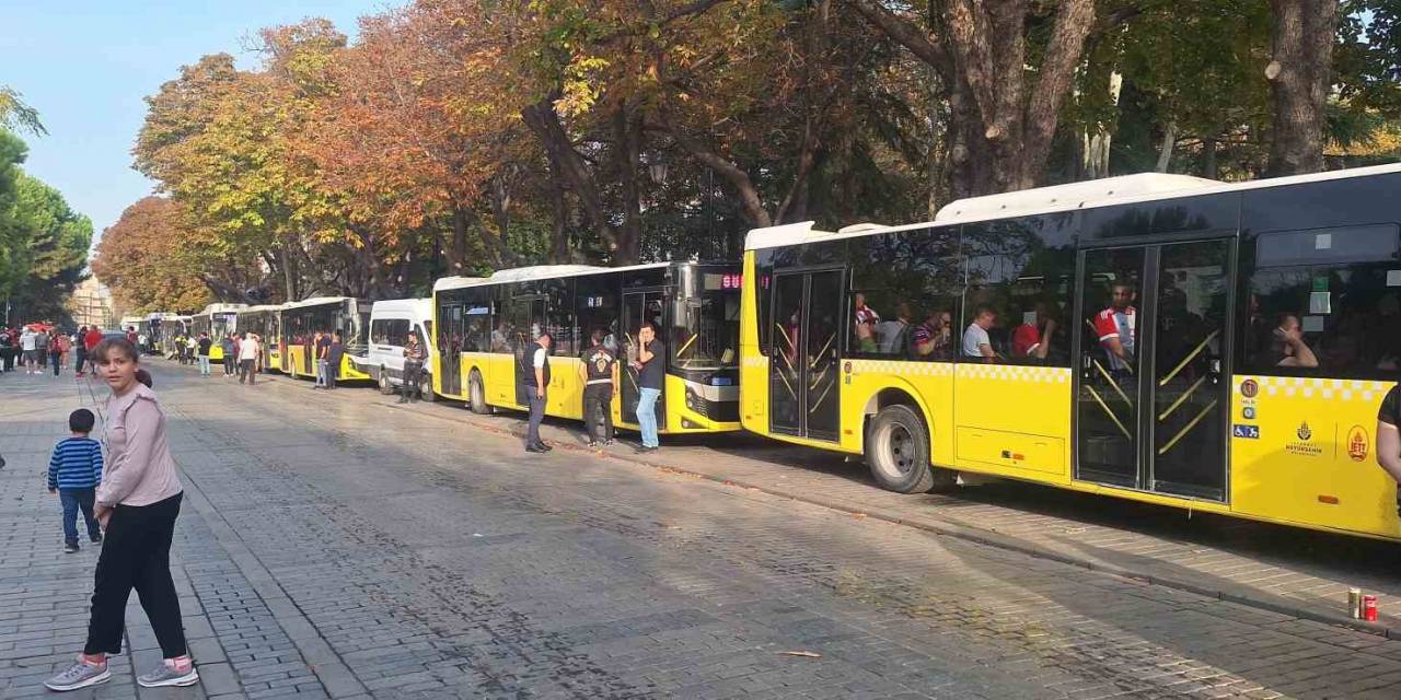 Bayern Münih Taraftarları Otobüslerle Stadyuma Götürüldü