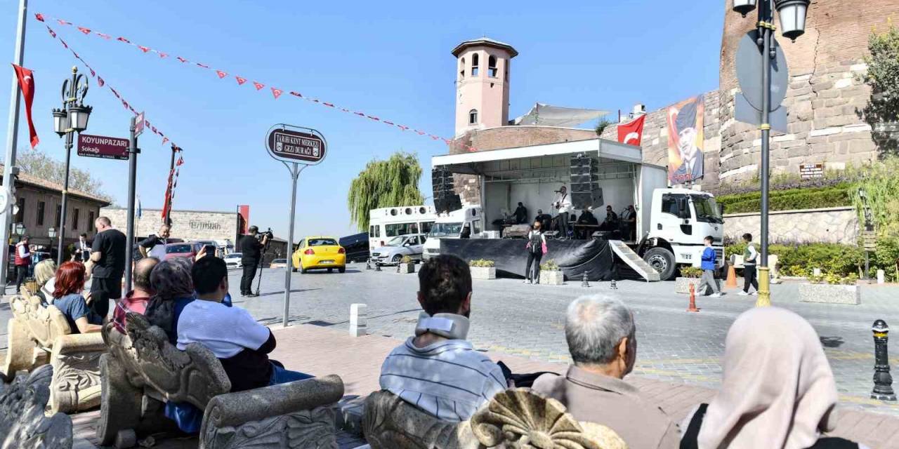 Ankara Büyükşehir Belediyesi Cumhuriyeti Çeşitli Etkinlerle Kutlamaya Başladı